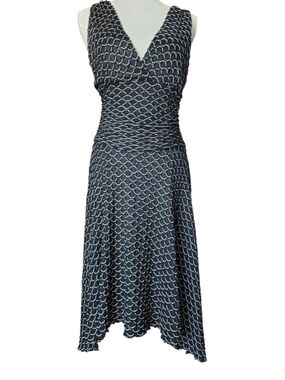 Vintage Y2K Just In Time USA Black Cream Wave Scallop Stretch V-Neck Dress M